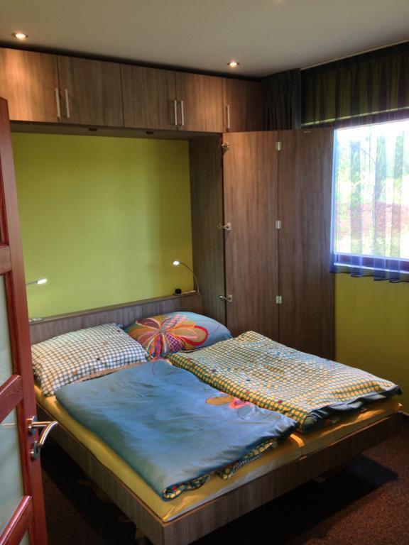 Lake View Apartments near Golf Resort Kunětická Hora, Dříteč Pardubice Zimmer foto