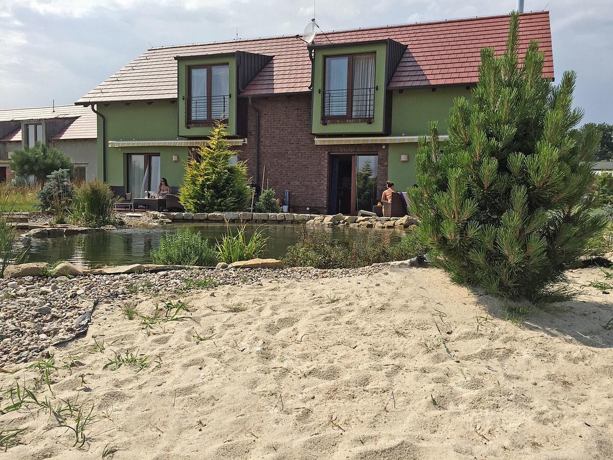 Lake View Apartments near Golf Resort Kunětická Hora, Dříteč Pardubice Exterior foto