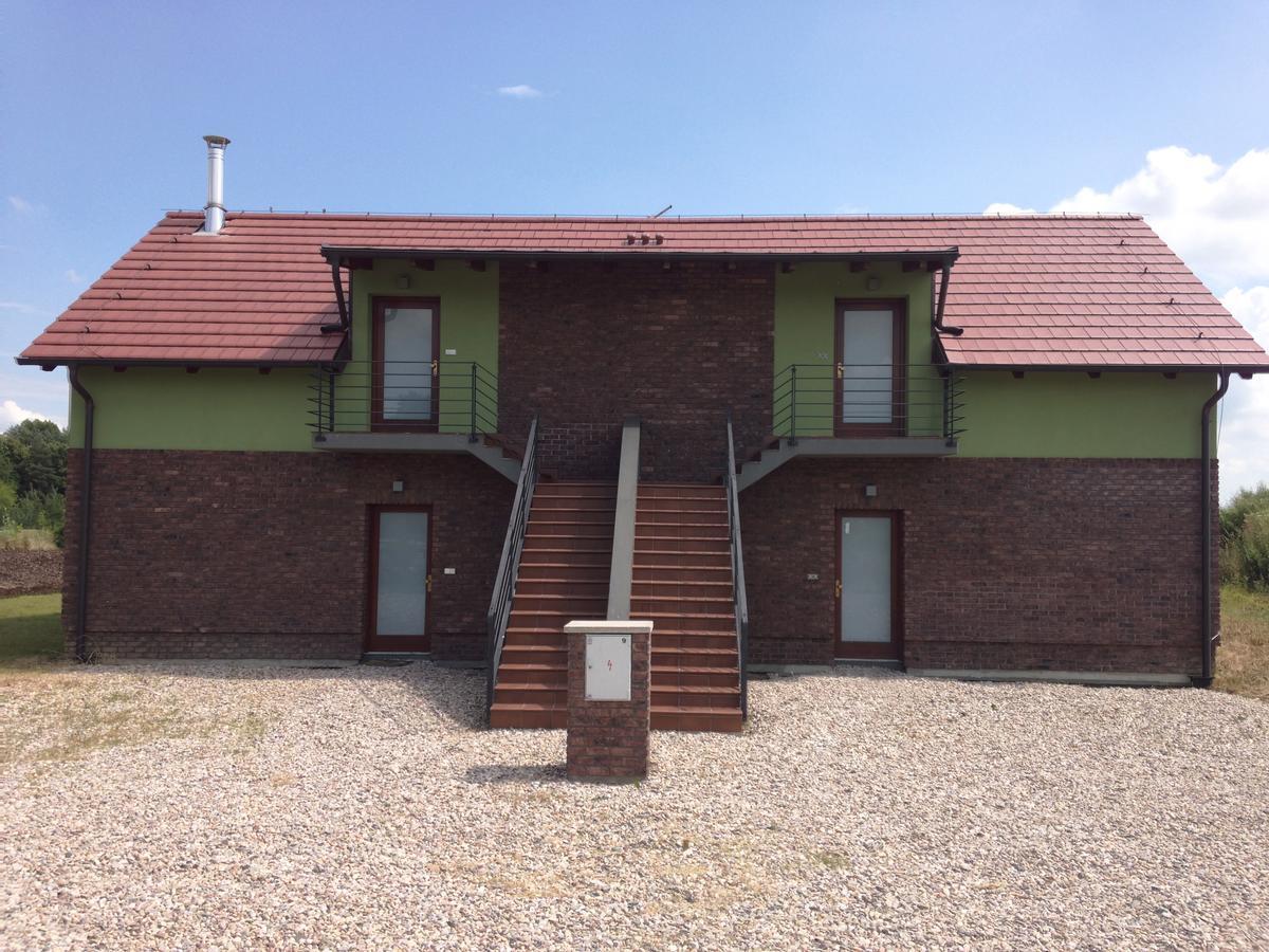 Lake View Apartments near Golf Resort Kunětická Hora, Dříteč Pardubice Exterior foto