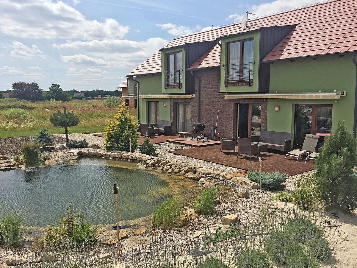 Lake View Apartments near Golf Resort Kunětická Hora, Dříteč Pardubice Exterior foto